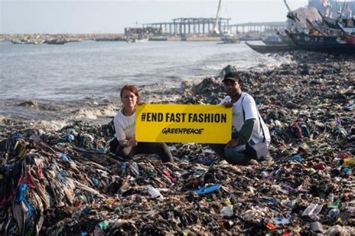 Forever 21: A Deep Dive Into the World of Fast Fashion