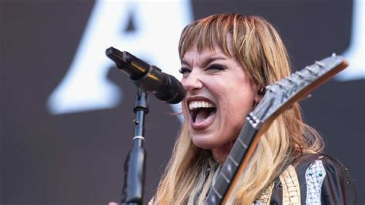 Lzzy Hale Nude: Facts, Myths, and the Truth Behind the Headlines