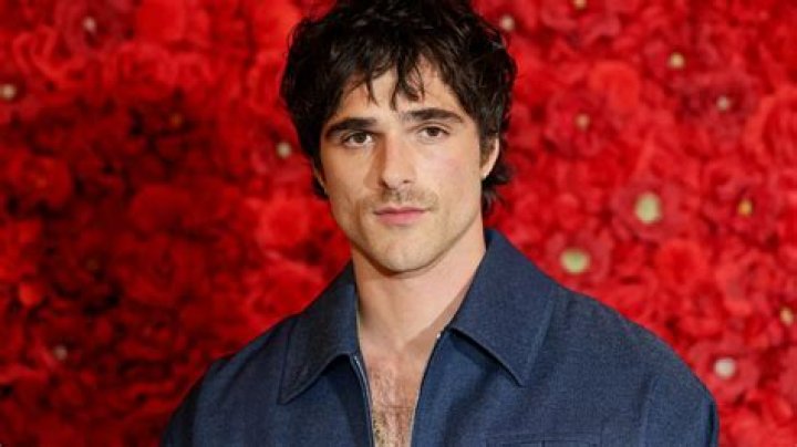 The Ultimate Guide to Jacob Elordi: From "Euphoria" Star to Hollywood Heartthrob